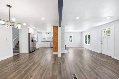155 E 200 S, Bountiful, UT 84010 - Photo 11