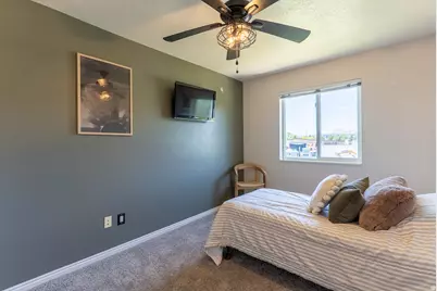 1016 W 1600 N, Lehi, UT 84043 - Photo 5