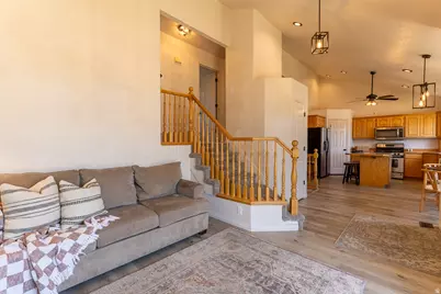 1016 W 1600 N, Lehi, UT 84043 - Photo 3