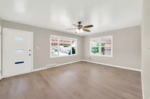 565 E 400 S, Clearfield, UT 84015 - Photo 3