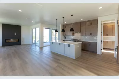 6824 W South Jordan Pkwy S #469, South Jordan, UT 84009 - Photo 3