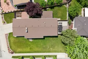 2590 E Country Ave, Cottonwood Heights, UT 84121 - Photo 45