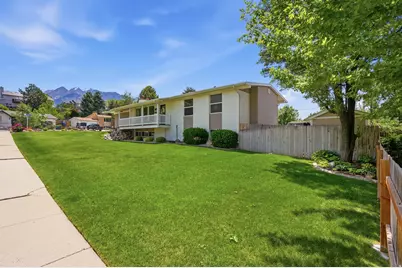 2590 E Country Ave, Cottonwood Heights, UT 84121 - Photo 3