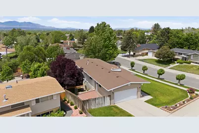 2590 E Country Ave, Cottonwood Heights, UT 84121 - Photo 49