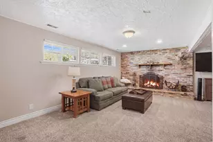 2590 E Country Ave, Cottonwood Heights, UT 84121 - Photo 25