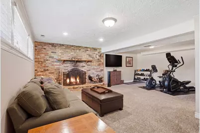 2590 E Country Ave, Cottonwood Heights, UT 84121 - Photo 23
