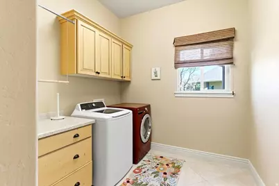 513 N Peacefield Dr, Layton, UT 84040 - Photo 35