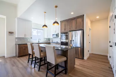 7254 S Sophia Ridge Ct W, West Jordan, UT 84081 - Photo 9