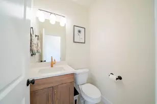 7254 S Sophia Ridge Ct W, West Jordan, UT 84081 - Photo 17