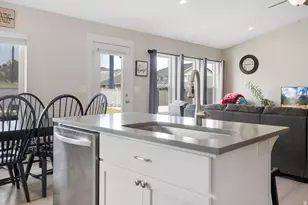 4143 E Berkshire Ln N, Eagle Mountain, UT 84005 - Photo 17