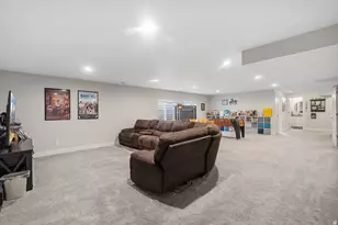 4143 E Berkshire Ln N, Eagle Mountain, UT 84005 - Photo 31