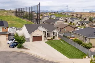 4143 E Berkshire Ln N, Eagle Mountain, UT 84005 - Photo 3