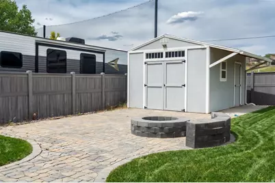 4143 E Berkshire Ln N, Eagle Mountain, UT 84005 - Photo 9