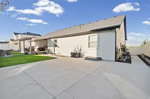 3627 S McGregor Ln, Saratoga Springs, UT 84045 - Photo 27