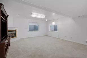 481 W 40 N, Orem, UT 84057 - Photo 53