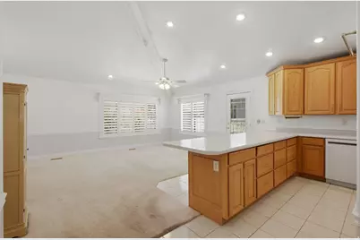 481 W 40 N, Orem, UT 84057 - Photo 13
