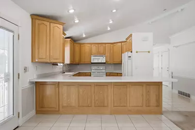 481 W 40 N, Orem, UT 84057 - Photo 15