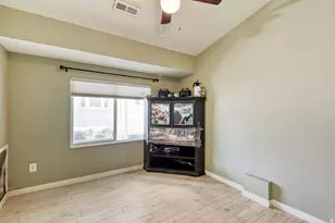 3224 S Hinton Ct, West Valley, UT 84128 - Photo 13