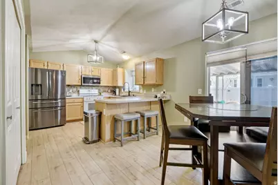 3224 S Hinton Ct, West Valley, UT 84128 - Photo 7