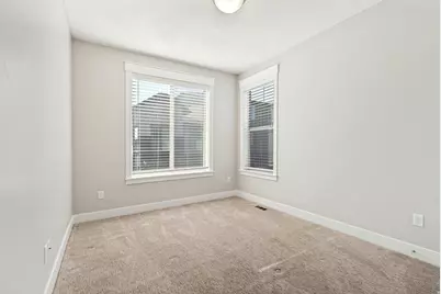 10422 S Beetdigger Blvd, Sandy, UT 84070 - Photo 21