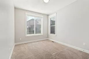 10422 S Beetdigger Blvd, Sandy, UT 84070 - Photo 21