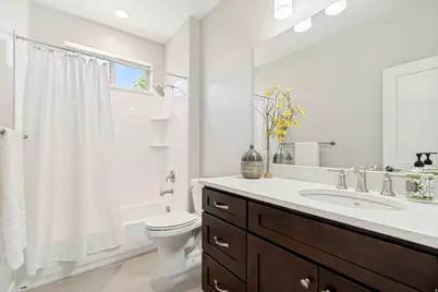 10422 S Beetdigger Blvd, Sandy, UT 84070 - Photo 23