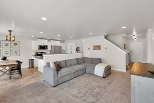 10854 S Harvest Point Dr W, South Jordan, UT 84009 - Photo 5