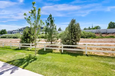 10854 S Harvest Point Dr W, South Jordan, UT 84009 - Photo 31