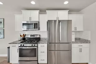 10854 S Harvest Point Dr W, South Jordan, UT 84009 - Photo 13