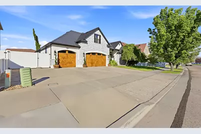 13617 S Morning Cloak Way Way, Riverton, UT 84096 - Photo 3