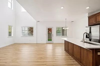 852 S 1840 W, Orem, UT 84059 - Photo 9