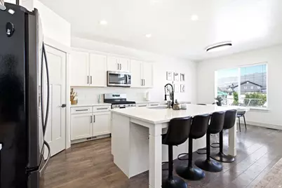 4525 N Mount Ellen St #222, Eagle Mountain, UT 84005 - Photo 7