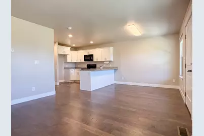1848 E American Way #11, Eagle Mountain, UT 84005 - Photo 31
