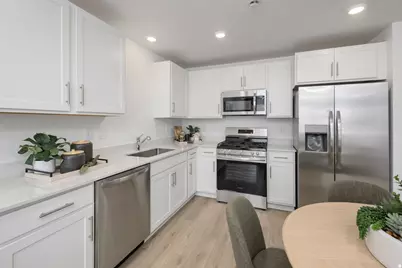 582 W Empress St #37, Santaquin, UT 84655 - Photo 5