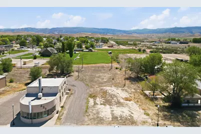 371 S Main St, Gunnison, UT 84634 - Photo 3