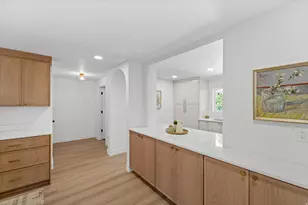 2096 E Linden Cir S, Holladay, UT 84121 - Photo 9