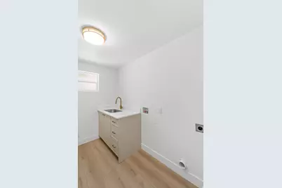 2096 E Linden Cir S, Holladay, UT 84121 - Photo 13