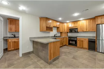 1007 E Eaglewood Dr, North Salt Lake, UT 84054 - Photo 29
