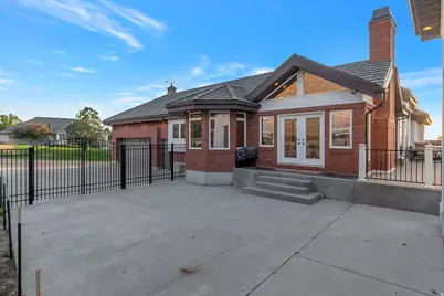 1007 E Eaglewood Dr, North Salt Lake, UT 84054 - Photo 45