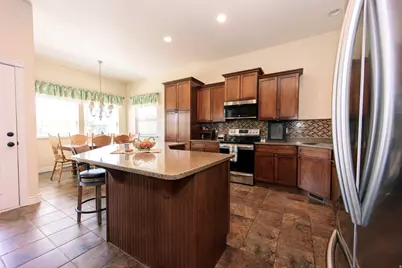2611 W 2450 N, Farr West, UT 84404 - Photo 15
