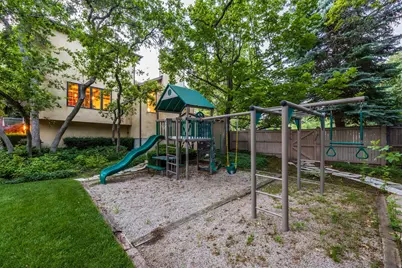 3450 E Hidden Oak Dr, Cottonwood Heights, UT 84121 - Photo 89