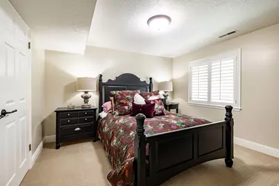 3450 E Hidden Oak Dr, Salt Lake City, UT 84121 - Photo 43