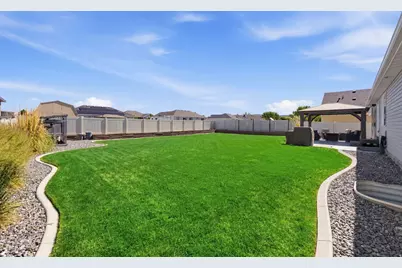 1197 E Raven Way, Eagle Mountain, UT 84005 - Photo 9