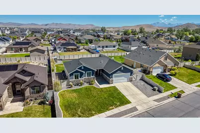 1197 E Raven Way, Eagle Mountain, UT 84005 - Photo 37