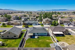 1197 E Raven Way, Eagle Mountain, UT 84005 - Photo 39