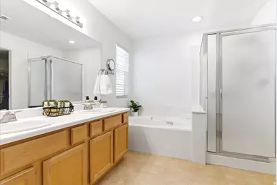 1253 W Carston Ct, Farmington, UT 84025 - Photo 15