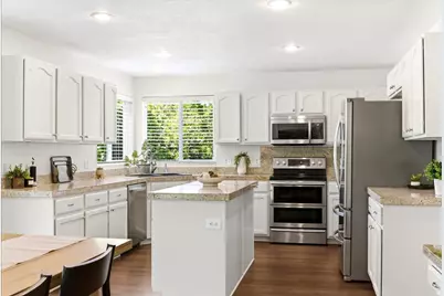 1253 W Carston Ct, Farmington, UT 84025 - Photo 9
