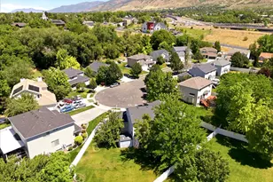1253 W Carston Ct, Farmington, UT 84025 - Photo 31