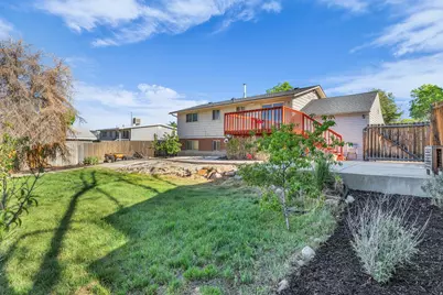 1124 E Webster Dr, Sandy, UT 84094 - Photo 29