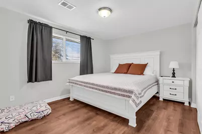 1124 E Webster Dr, Sandy, UT 84094 - Photo 11